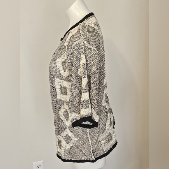 Sandy D'Andrade Cardigan Size Medium EUC - Picture 2 of 6